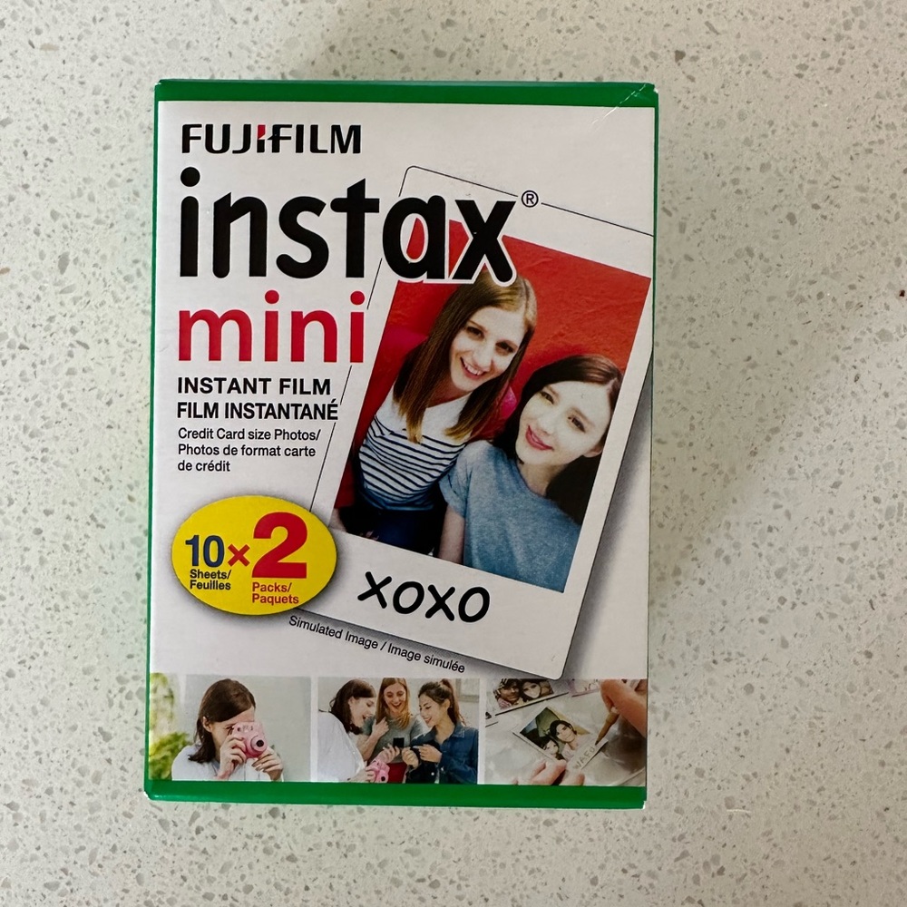 Fujifilm Instax Mini Instant Film Kit: 20 Shoots Total, (10 Sheets x 2
